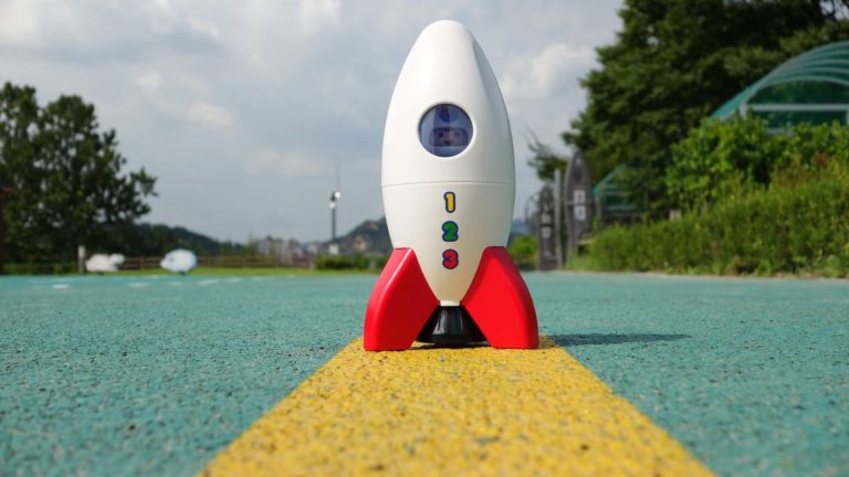 Koersen van Dogecoin (DOGE), Cardano (ADA) en VeChain (VET) meer dan 25 procent gestegen